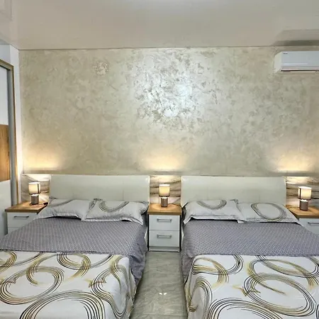 Apartment Seaview Deluxe Double - Beachfront Navodari