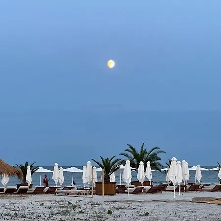 Seaview Deluxe Double - Beachfront Lejlighed