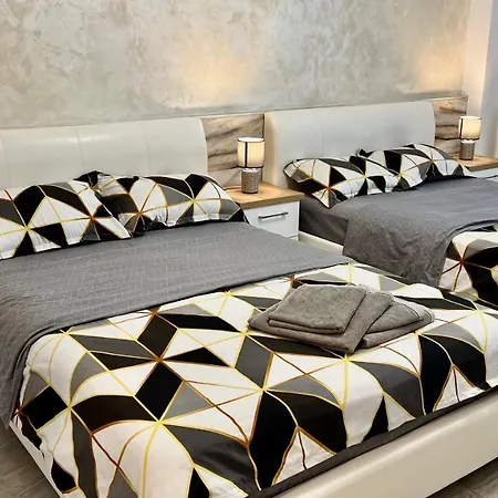 Seaview Deluxe Double - Beachfront *